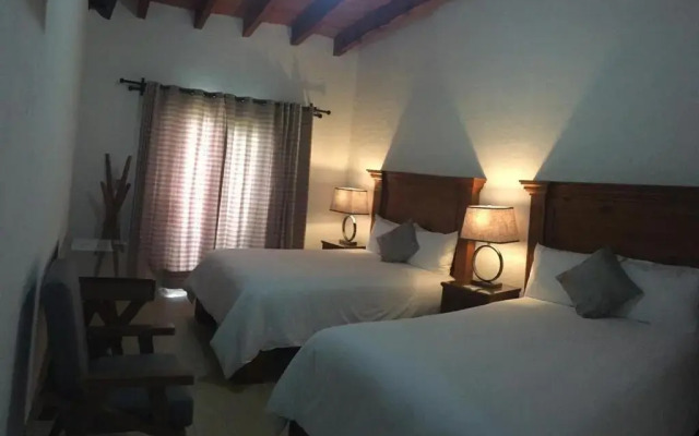 Hotel Concierge Flor y Canto