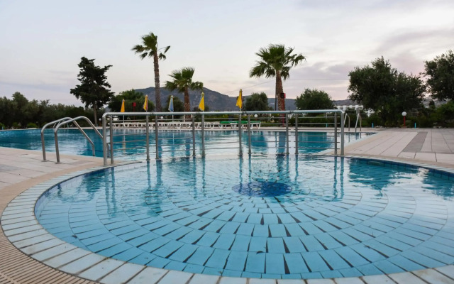 Chrysoula Hotel & Apartments