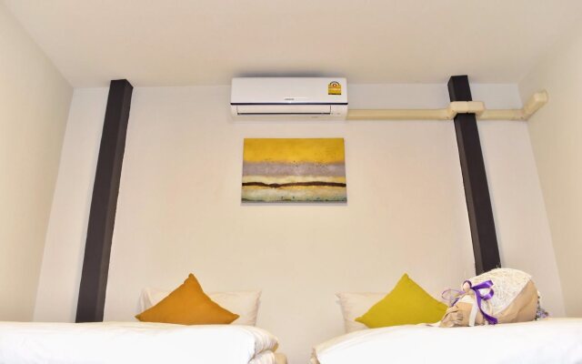 Soft Dormtel Night Bazaar