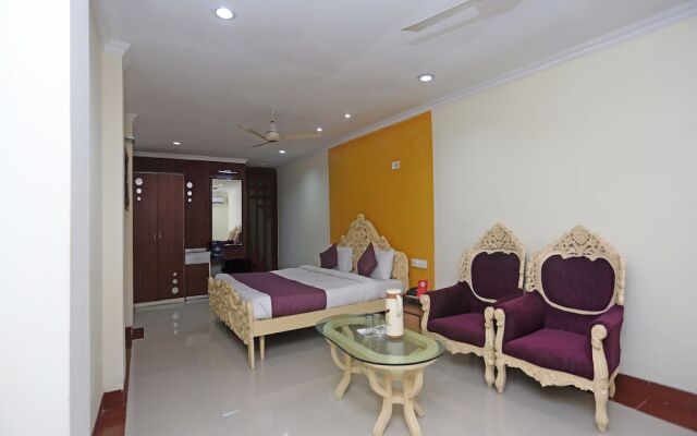 OYO 8955 Hotel Bobina