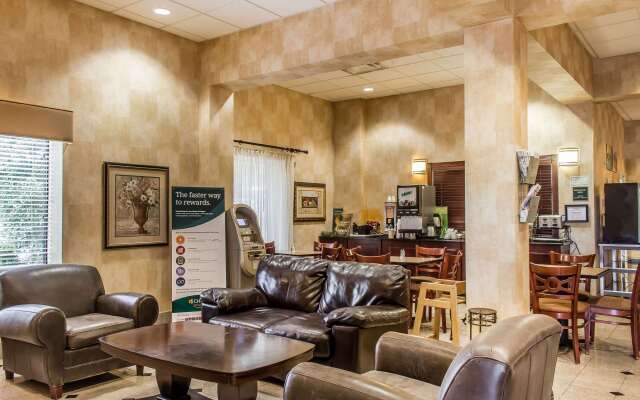 Quality Inn Hackettstown - Long Valley