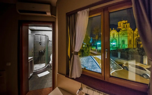 Hotel Bell