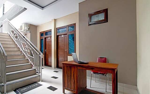 OYO 91066 Wisma Cemara