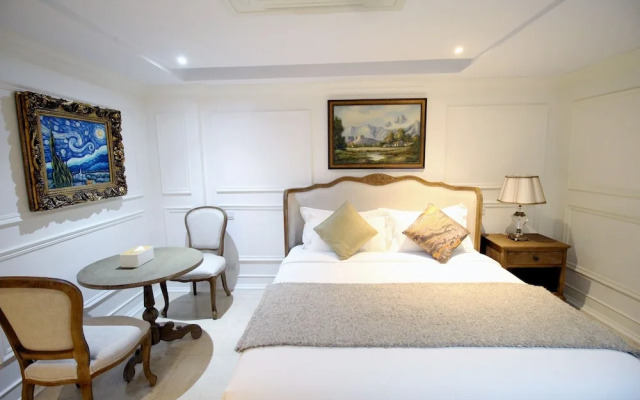 Sasha House-Hotel-Senanikom