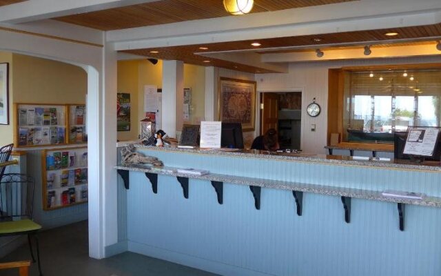 Harborline Hotel