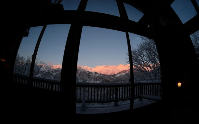 Wakuraba – Balcony – Hakuba