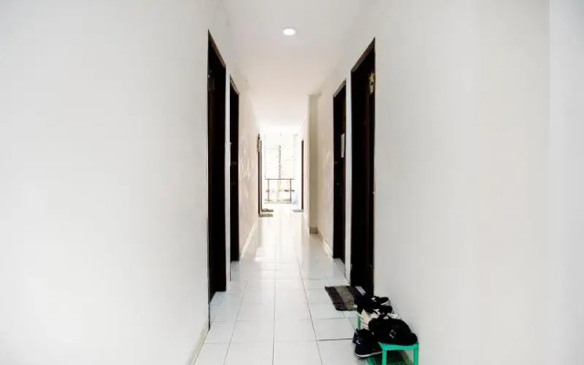 OYO Life 2050 D'cinnamons Residence