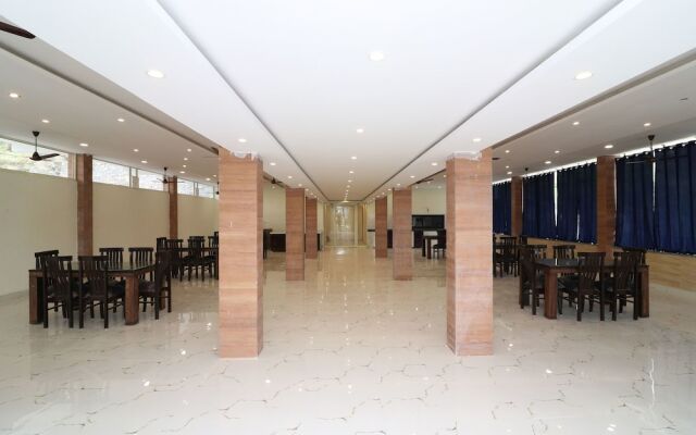 OYO 14158 The Kempty Fall Resort