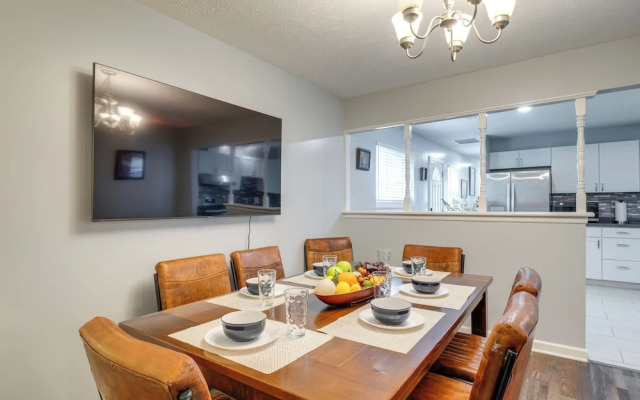 7 Mi to Louisville: Family-friendly Jefferson Home