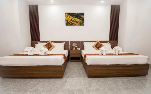 OYO 1180 Huy Ngoc Hotel