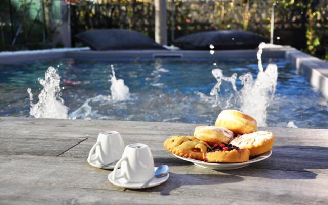 Luxury Apartments Cervia private swimmingpool