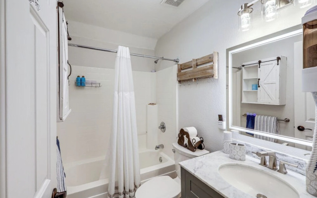 Half-mi to Trails: Pet-friendly Home in Flagstaff!