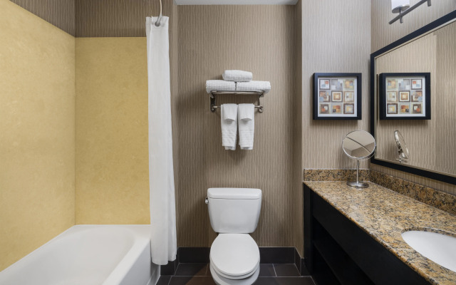 Best Western Premier Freeport Inn Calgary Airport