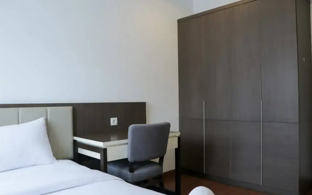 Spacious And Modern 3Br Apartment At Simprug Park Residences