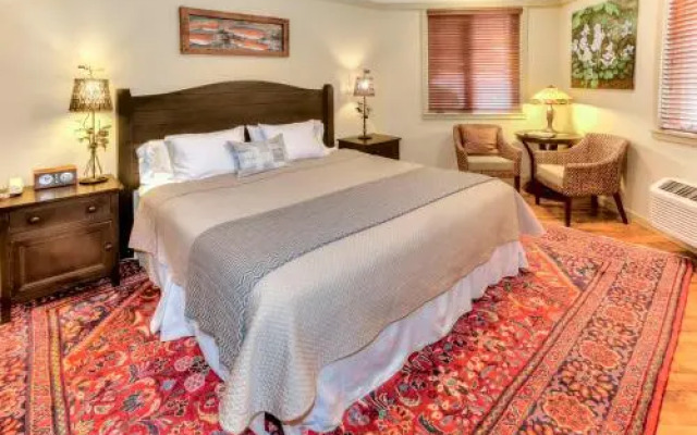 The Eagle Harbor Inn