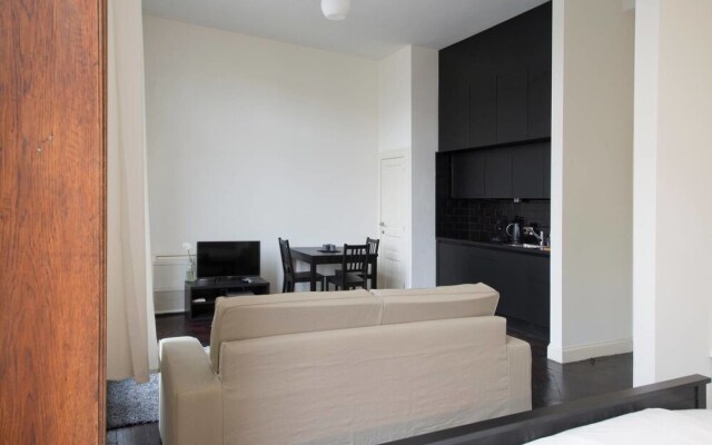 Saint Pauls Suite 6