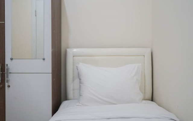 Comfortable 2BR Apartment at Green Pramuka near Mall