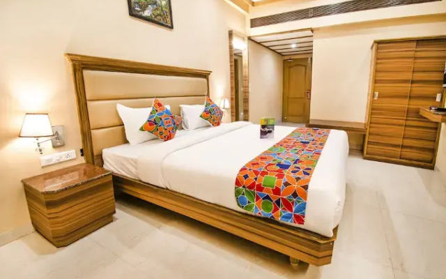 FabHotel Bairav Grand Aarapalayam