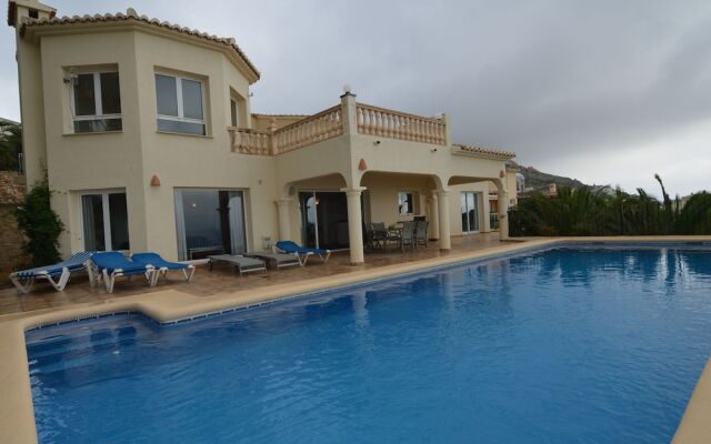 Luxurious Villa With Private Swimming Pool in Costa Blanca