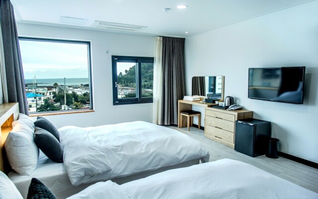 Nine Boutique Hotel