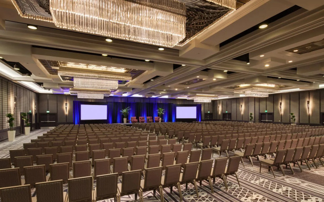 Sheraton Grand Los Angeles