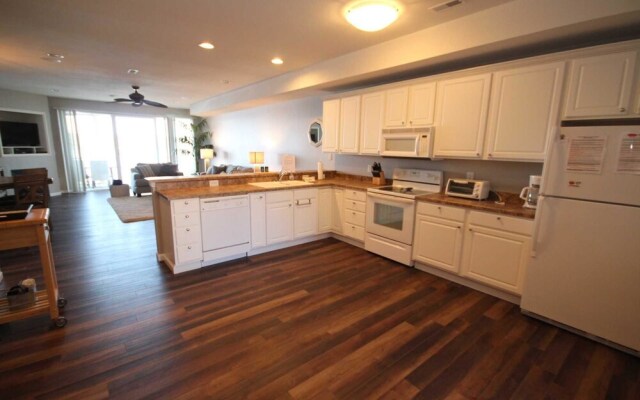 Lands End 205 - 3 Br Condo