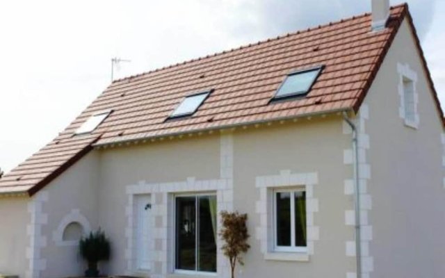 House With 2 Bedrooms in Saint Aignan, With Enclosed Garden and Wifi