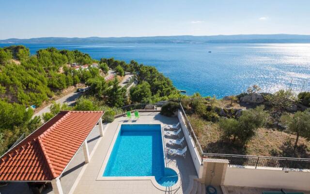 Beachfront Apartments Lara