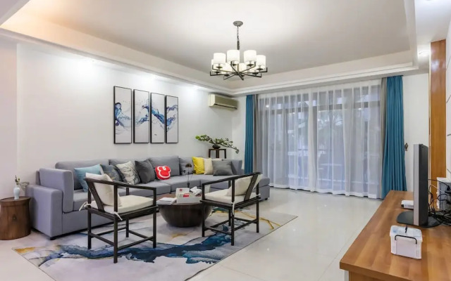 Locals Boutique Apartment Huafa Plaza 21