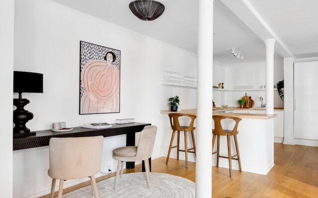 Sanders City - Pleasant 4-bdr Apt in the Capital