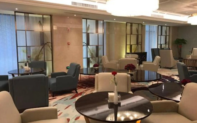 Ruili Bund Hotel