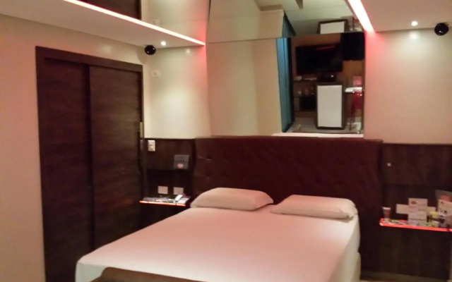 Eros Hotel - Adult Only