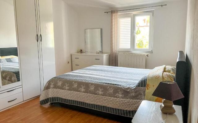 Apartment Lidija