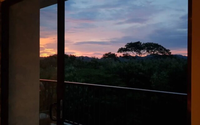 Lovely Mountain View Apartment