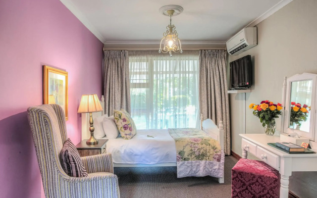 Sunninghill Guest Lodge