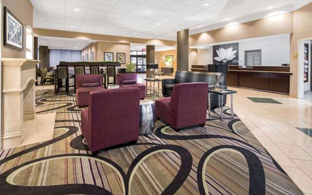 La Quinta Inn & Suites by Wyndham Buena Park