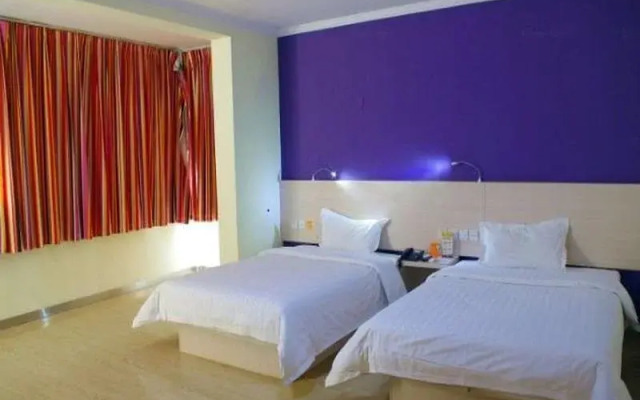 7 Days Inn Tongling Pedestrian Mall Branch