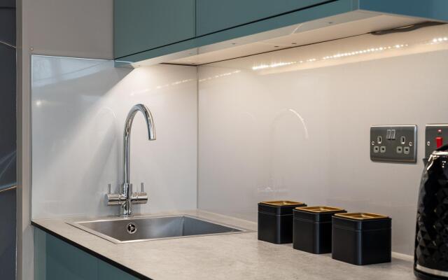 Amazing 1-Bed Apartment