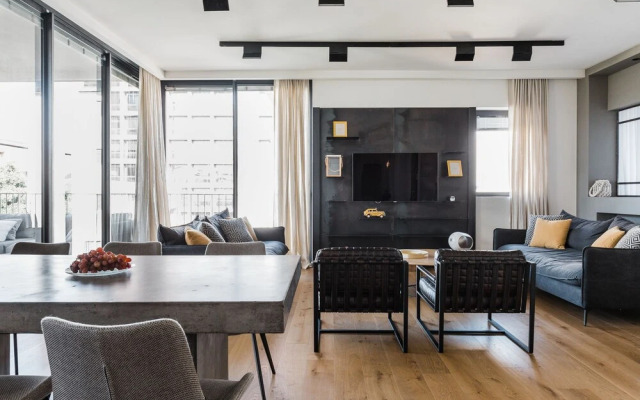 New luxury Apt in Neve Tsedek 3BDR N17