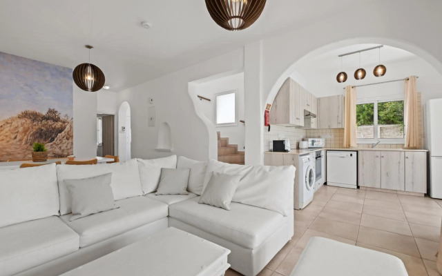 Thalassines Beach Villas