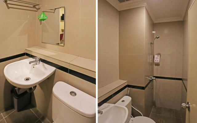 Super OYO Townhouse OAK Hotel Fiducia Serpong