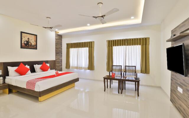 OYO 3783 Hotel Bhavani Palace
