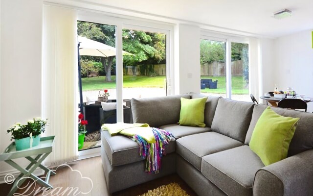 Whitegates Lodge