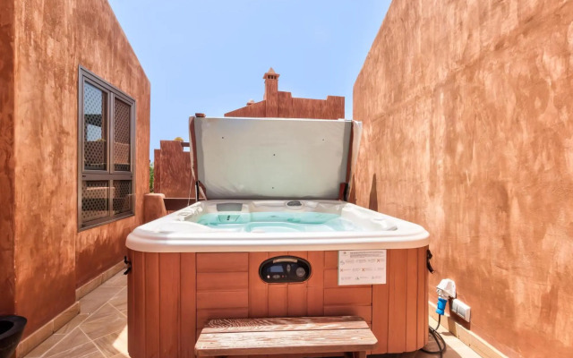 Adjona 2-2 PENTHOUSE SEA VIEW & JACUZZI 2B