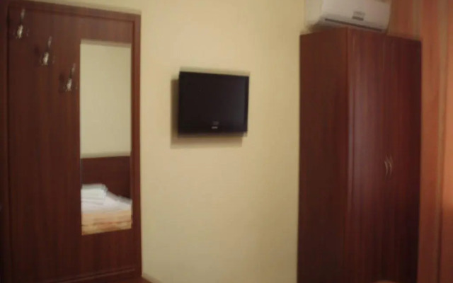 Lazurniy Guest House