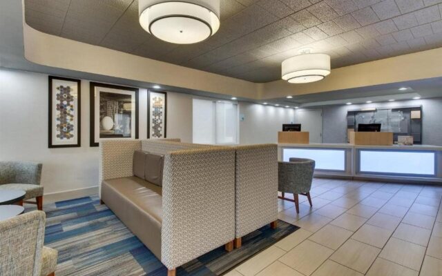 Holiday Inn Express Pittston - Scranton Airport, an IHG Hotel