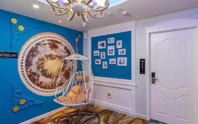 Lanzhou Dream Paris Style Theme Hotel