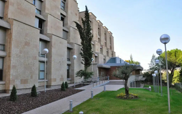 Hernán Cortés Residence Hall