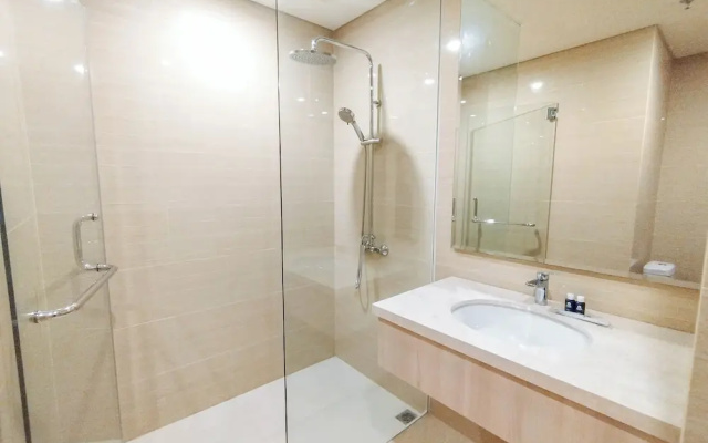 2Br Luxurious And Spacious Apartment At One East Penthouse Residence