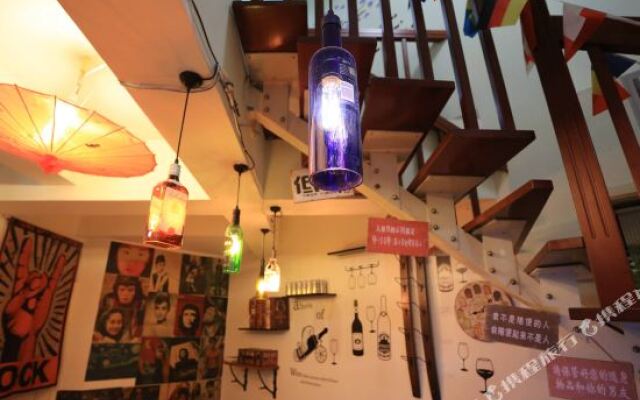 Tiankongzhicheng Hongyadong Store